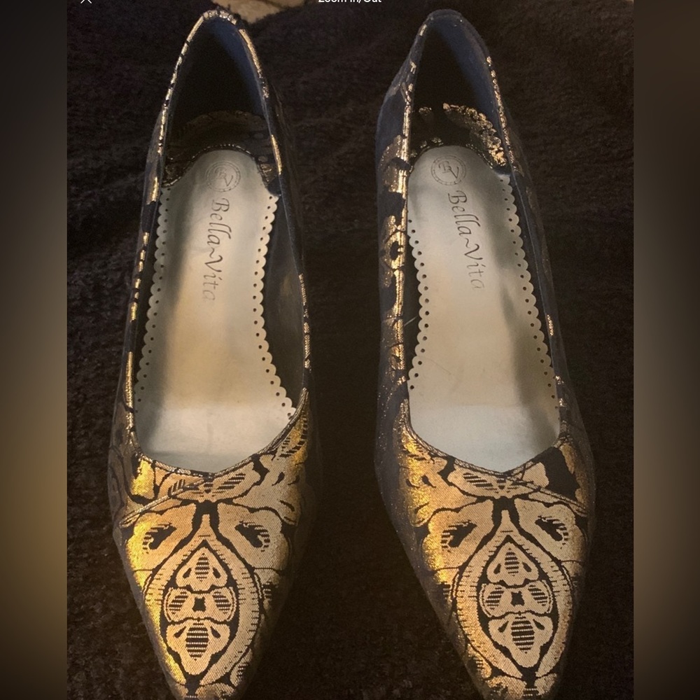 Bella Vita Beautiful Vintage, Pristine and Elegant dress shoes Size 6M